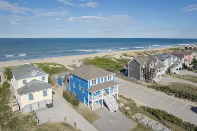 Image de Série Signature 6 chambres pour 16 personnes en bord de mer