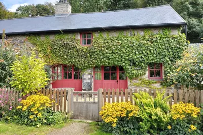 Image de Une charmante ancienne maison de transport, située dans la campagne rurale pittoresque