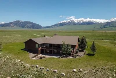 Image de Madison River Overlook 4 Leggs River Ranch
