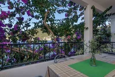 Image de Appartement d'une chambre prés de la plage Baie Pokrivenik, Hvar (A-10427-c)