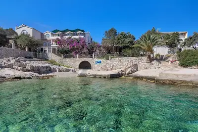 Image de Garçonnière prés de la plage Baie Pokrivenik, Hvar (As-10427-b)
