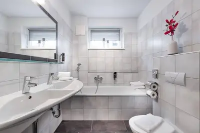 Image de Appartement Dreams / 3 chambres / douche, baignoire, toilette - Residence Bad Hofgastein, AlpenParks