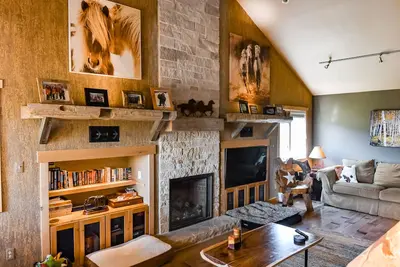 Image de Nouvelle Liste! Mountain home w / spa privé près des pistes de ski - chiens Ok