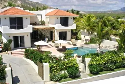 Top 10 Location - 6 Chambres / 6 Bains, Piscine / Spa, Communauté privée, Près de la plage