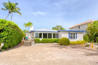 Image de Pour toute la famille - Captiva Pool Home - Gulf Front - Souvenirs durables faites ici!