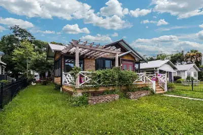 Image de Downtown Waterfront Cottage