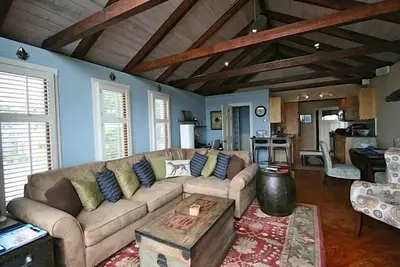 Image de Incroyable unité Waterfront 2br / 2ba au coeur de Provincetown