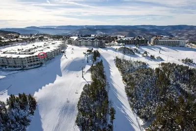 Image de Ski-in / Ski-out, Penthouse Unit w / Awesome Views, Walk to Village!