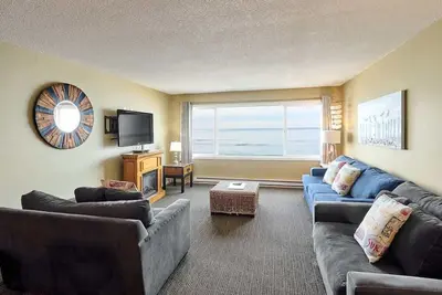 Image de 'Le Codfather' - Grande Suite de Luxe avec Unreal Ocean View! 8 personnes!