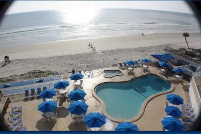 Image de Bike Week-Condo studio face à la plage / l'océan avec vue sur la mer à louer du 9 au 16 mars