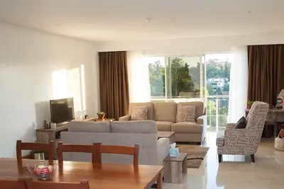 Image de Luxueux Appartement 2 Chambres Tranquille