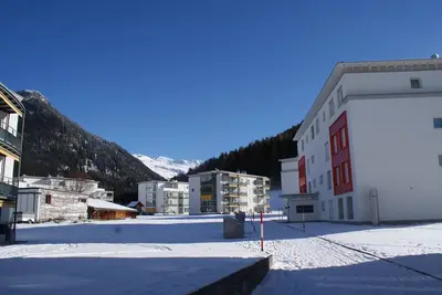 Image de Familial appartement de vacances de rêve dans un emplacement privilégié au calme à Davos-Dorf