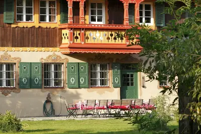 Image de 20 personnes au milieu de l'Allemagne. Paradis de la randonnée de Rhön. Fantastique!