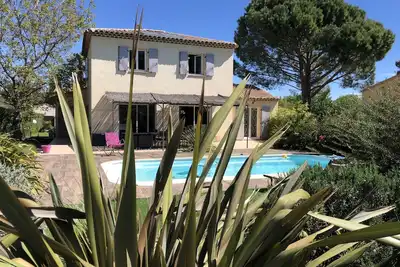Image de St Tropez / Le Muy : Belle Villa 4 chambres + Piscine privée