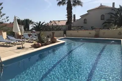 Image de Villa avec piscine privée, climatisation, wifi avec vu mer et à 200m de la plage