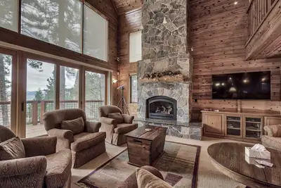 Image de Lake Tahoe Lakeside Luxury Home