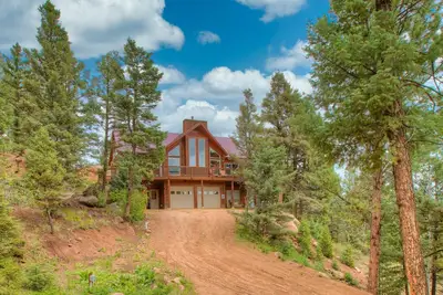 Image de Incroyable vue de Pikes Peak! 6 acres! Jacuzzi! Table de ping pong! Wifi