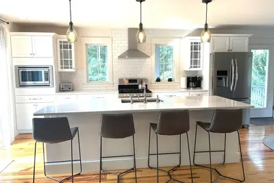 Image de Nouvelle maison, 2 suites principales, Central Air: Août Disponible