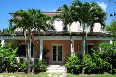 Image de West Hill House: vos vacances 5 étoiles dans une maison privée.