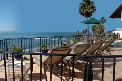 Image de En bord de mer - Las Gaviotas Finest Luxury Home W \/ Hottub privée