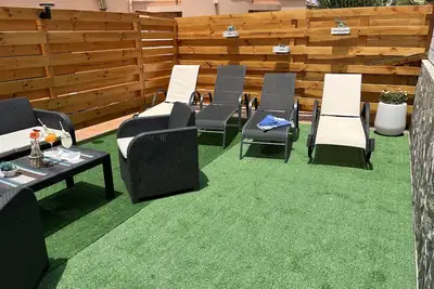 Image de \"Appartement Paradise\" à 100 mètres de la plage (Wifi gratuit, Tv Satellite).