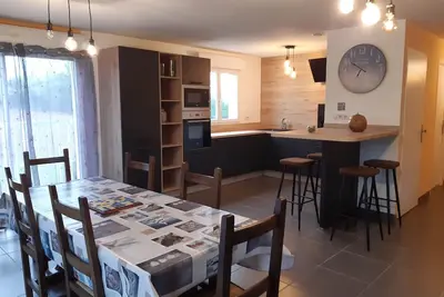 Image de A la campagne, appartement 3 chambres avec piscine