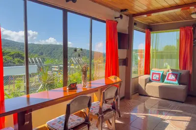 Image de Vue sur la montagne de Lidia