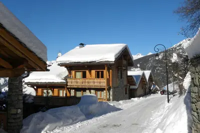 Image de Appartement (8 pers. ) À 50 m 'des pistes de ski, à côté du village authentique