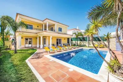Image de Villa Luana - Cette villa individuelle comprend Wifi, A / C et proche des commodités