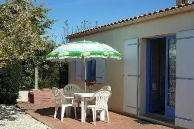 Image de \"Plenitude 85\" Jolie maison au bord de mer, calme et agréable, jardin clos, wifi