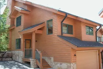 Image de Maison pour 8 personnes, fabuleux! Marchez jusqu'Ă la rue Main