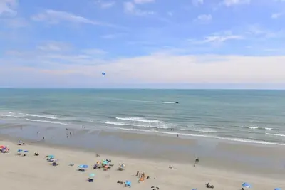 Image de Suite Oceanfront Et Balcon PRIVÉ + Wow Vues sur l'océan! Marchez pour manger, magasiner et jouer
