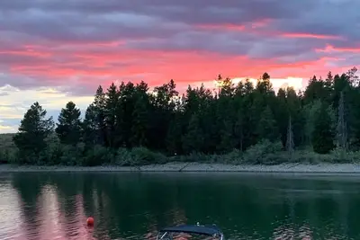 Image de Retraite au bord de l'eau avec quai privé