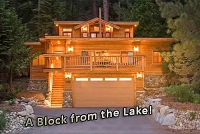 Image de Fabuleux maison à un pâté de maisons de la plage privée et de la jetée \"Nfl Sundy Ticket\"