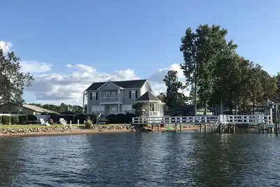 Image de Perfect Summer Summer Lake Home!