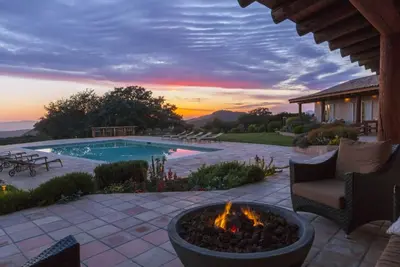 Image de Wine Country Escape: Domaine de luxe, piscine, sauna, vapeur, spa, vues, 5+ chambres