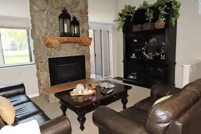 Image de ** Beau Parc Ave Condo ** Central To Tout! !