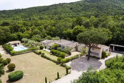 Image de Villa familiale de luxe + Cottage d'hôtes avec piscine à Hills / Vineyards Nr St Tropez