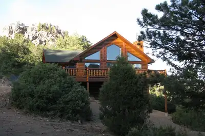 Image de Maison de luxe, vues à couper le souffle, bain à remous, montagnes Rocheuses du Colorado
