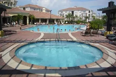 Image de High End Luxury Business Condo Ă Vista Cay avec Internet gratuit