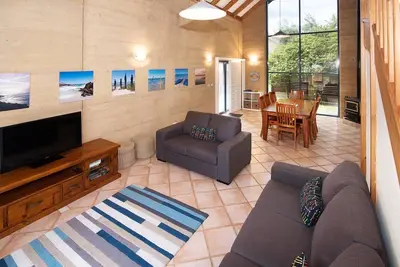 Image de ** Tresco ** Dunsborough Seaside Villa