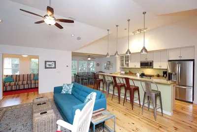 Image de Nouvelle rénovation Serene Sanderling Beach Cottage - Canard \/ Sanderling
