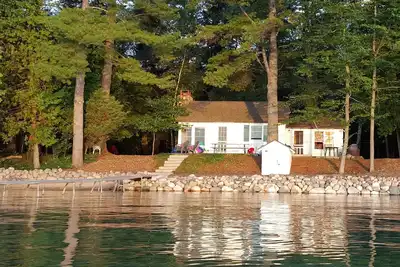 Torch Lake Waterfront Cottage