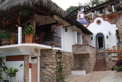Belle villa de style espagnol avec vue sur l'océan, à 100 pas de la plage