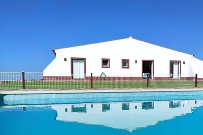 Image de la succession de Ram, vacances avec piscine à 15 km de Montemor-o-Novo