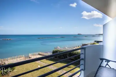 Image de Vue splendide sur la mer étincelante