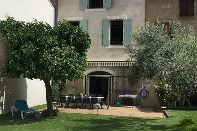 Image de Élégant Vigneron sur le Canal du Midi avec piscine privée