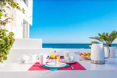 Image de Maison de plage - la mer à 10 mètres 5 étoiles 4 ch, 3 sdd - aircos - 8 pers