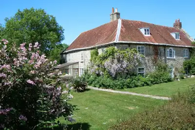 Image de Luxurious apartment in the wing of a listed stonebuilt farmhouse