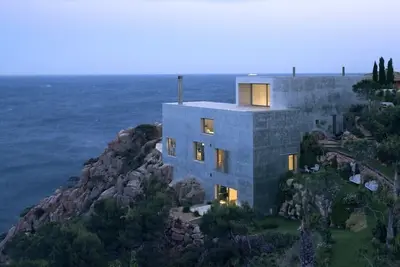 Maison de luxe en bord de mer. Joyau de l'architecture à Tamariu - Begur Aiguablava Costa Brava